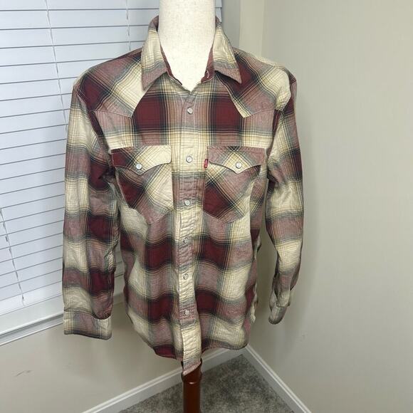 Levi's Size Medium button down 100% Cotton Snaps Pearl buttons - Picture 1 of 6